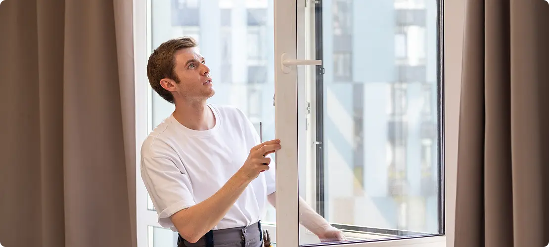 Профессиональная диагностика окна тепловизором в зоне петель